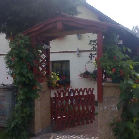 U Tří Koček Jablonne v Podjestedi Exterior foto