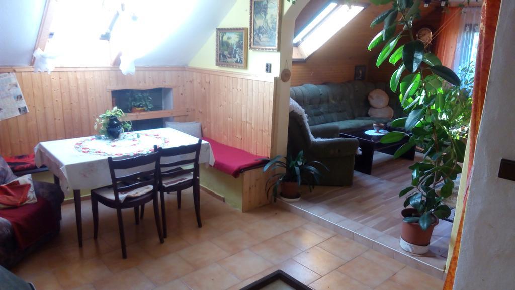 U Tří Koček Jablonne v Podjestedi Exterior foto