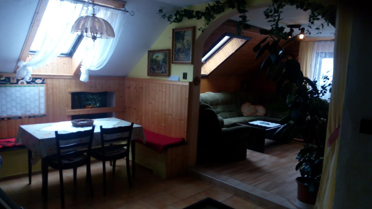 U Tří Koček Jablonne v Podjestedi Exterior foto